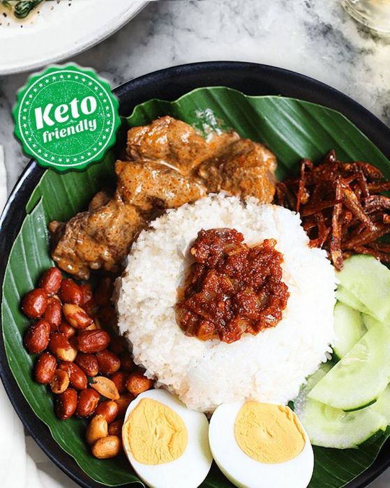 Keto Nasi Lemak Rendang